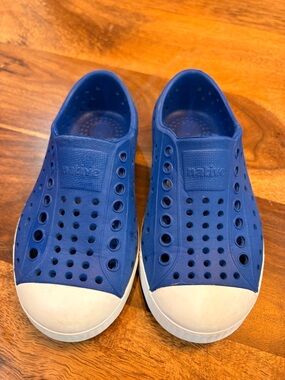 Native Kids Water Shoes in Navy Blue with White Toe